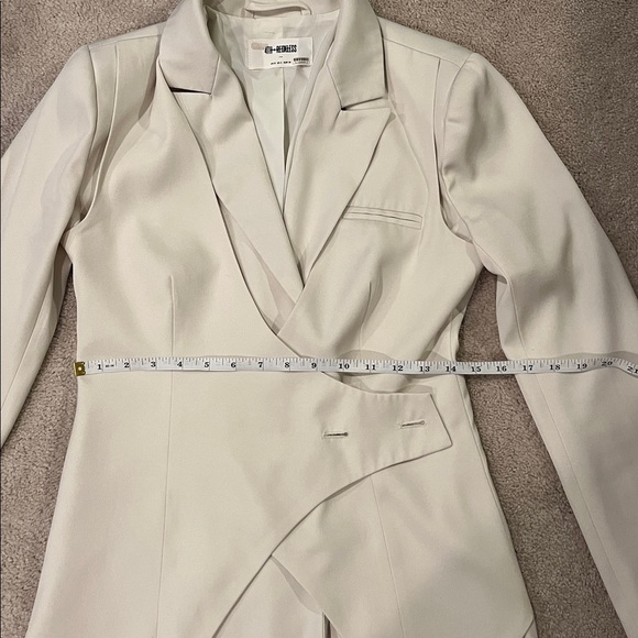 4th and reckless Elegant Cream Blazer Dress - Picture 7 of 9
